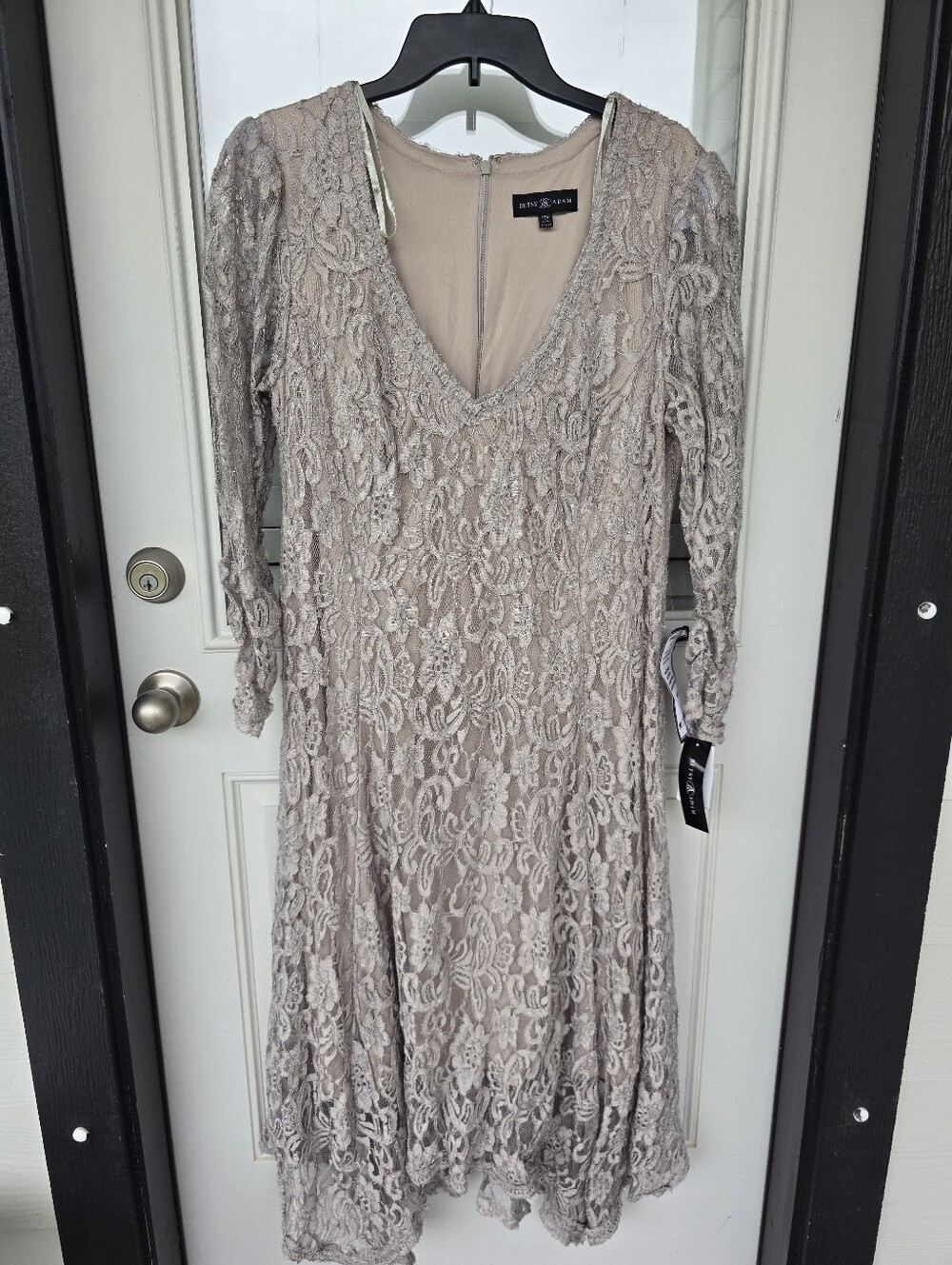 Betsy & Adam Lace Dress 16W Taupe Beige Midi Cocktail Party Formal Evening Plus - Picture 2 of 11